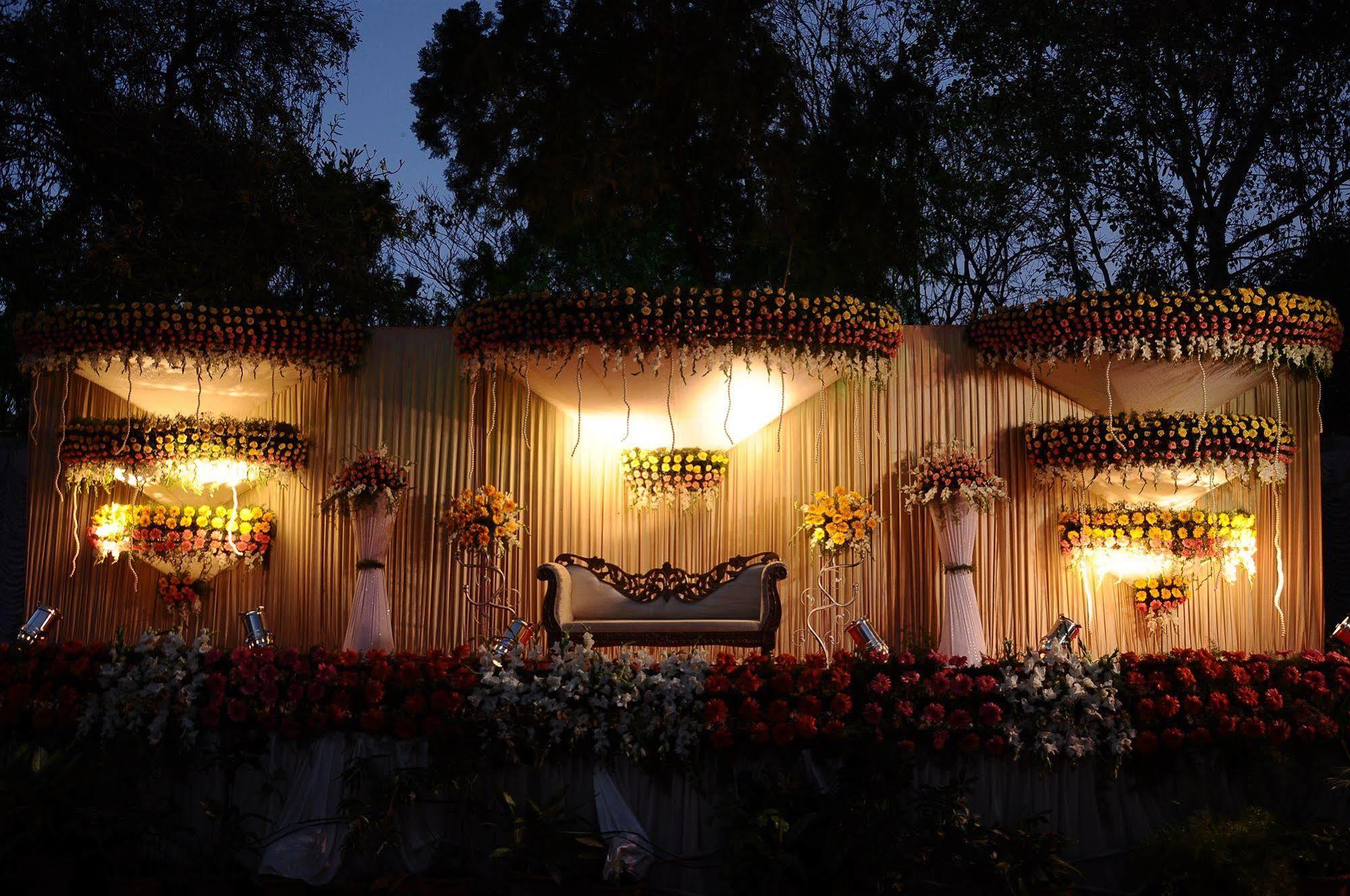 Hotel Paradise - Mysore Dasaprakash Group מראה חיצוני תמונה