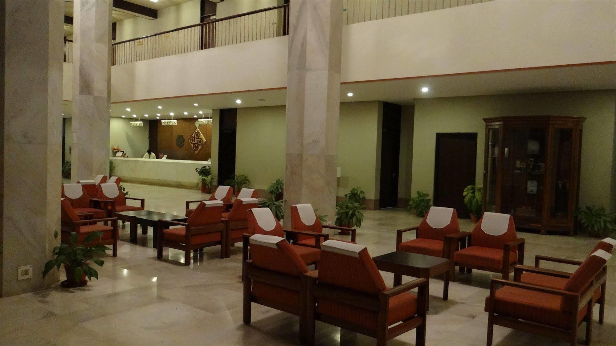 Hotel Paradise - Mysore Dasaprakash Group מראה חיצוני תמונה